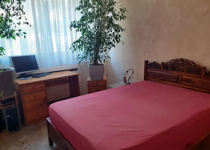 Apartmán Fabron 90 M2 Avec Garage